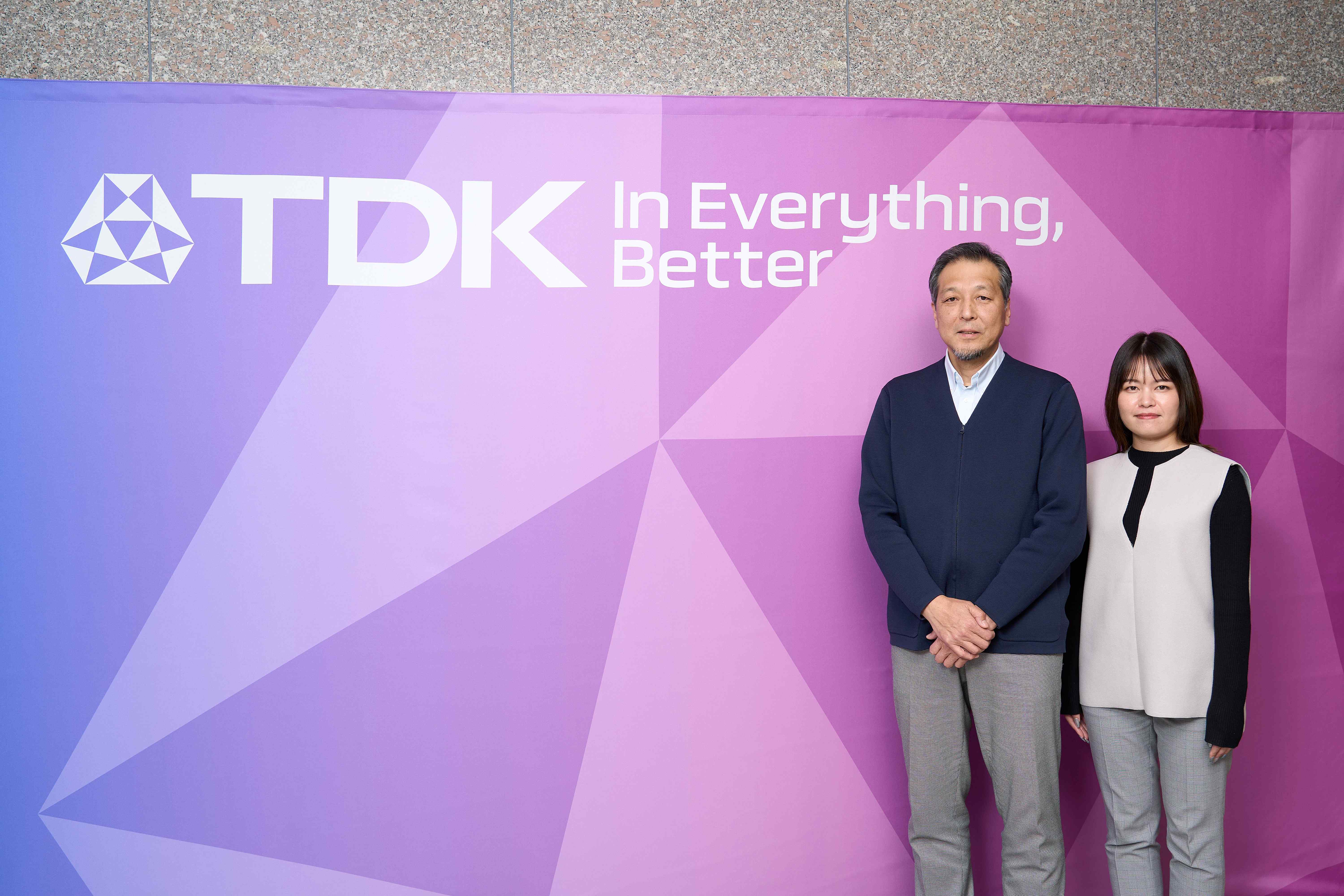 EASY FILE EXPRESS導入事例_TDK様_集合写真①.jpg